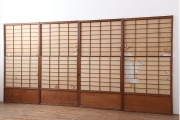 アンティーク建具　昭和初期　摺り上げ　　腰板杉材　うずら杢　風情あるインテリアにおすすめな雪見障子戸4枚セット(建具、擦り上げ障子戸、擦上障子戸、引き戸)(R-037052)