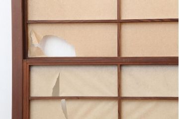アンティーク建具　昭和初期　摺り上げ　　腰板杉材　うずら杢　風情あるインテリアにおすすめな雪見障子戸4枚セット(建具、擦り上げ障子戸、擦上障子戸、引き戸)(R-037052)