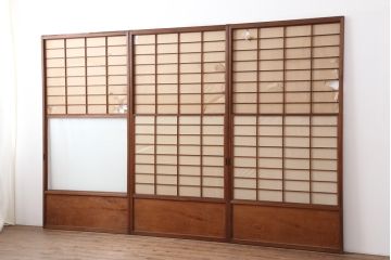 アンティーク建具　昭和中期　摺り上げ　腰板杉材　うずら杢が美しい雪見障子戸3枚セット(建具、擦り上げ障子戸、擦上障子戸、引き戸)(R-037053)