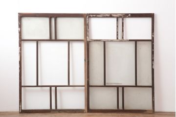 アンティーク建具　シンプルな木製フレームの窓2枚セット(ガラス戸、引き戸)(R-037055)