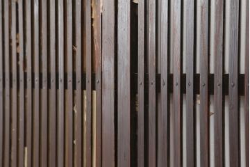 アンティーク建具　大正昭和初期　縦桟が品のある雰囲気を醸し出す格子戸2枚セット(建具、引き戸)(R-037060)