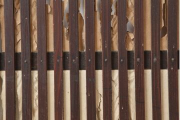 アンティーク建具　大正昭和初期　縦桟が品のある雰囲気を醸し出す格子戸2枚セット(建具、引き戸)(R-037060)