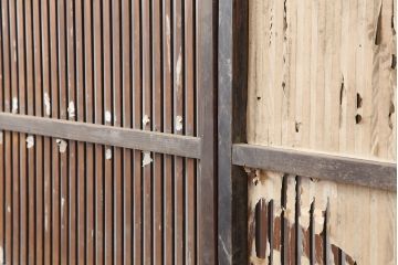 アンティーク建具　大正昭和初期　縦桟が品のある雰囲気を醸し出す格子戸2枚セット(建具、引き戸)(R-037060)