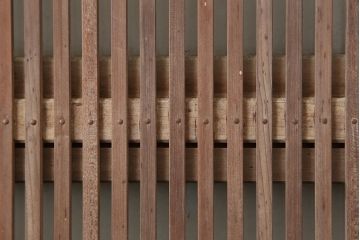 アンティーク建具　腰板ケヤキ材　裏ガラス入り　上手物!和モダンスタイルにおすすめな格子戸2枚セット(ガラス帯戸、建具、引き戸)(R-037061)