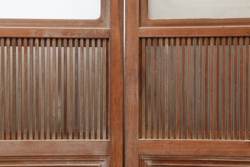 アンティーク建具　腰板ケヤキ材　裏ガラス入り　上手物!和モダンスタイルにおすすめな格子戸2枚セット(ガラス帯戸、建具、引き戸)(R-037061)