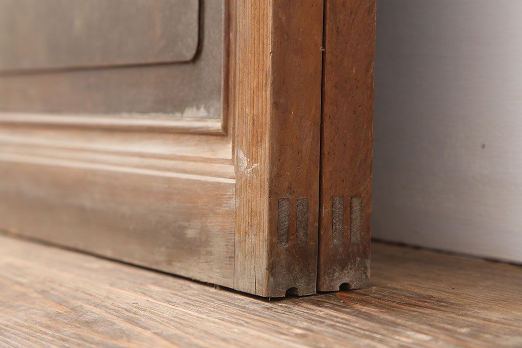 アンティーク建具　腰板ケヤキ材　裏ガラス入り　上手物!和モダンスタイルにおすすめな格子戸2枚セット(ガラス帯戸、建具、引き戸)(R-037061)