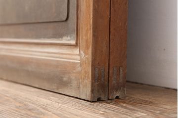 アンティーク建具　腰板ケヤキ材　裏ガラス入り　上手物!和モダンスタイルにおすすめな格子戸2枚セット(ガラス帯戸、建具、引き戸)(R-037061)