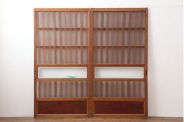 アンティーク建具　腰板ケヤキ材　上質な和の空間づくりにおすすめな格子戸2枚セット(建具、引き戸)(R-037080)