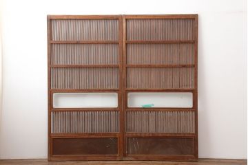 アンティーク建具　腰板ケヤキ材　上質な和の空間づくりにおすすめな格子戸2枚セット(建具、引き戸)(R-037080)