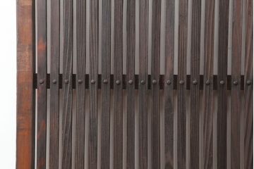 アンティーク建具　和製アンティーク　杉材　風格漂う格子戸1枚(蔵戸、玄関戸、引き戸)(R-037081)