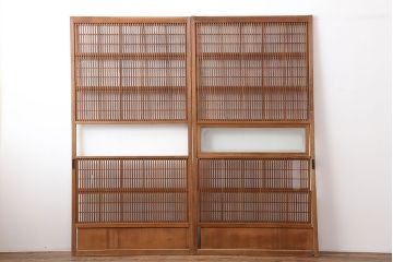 アンティーク建具　昭和初期　裏障子枠付き　細かな桟が美しい格子戸2枚セット(建具、引き戸)(R-037087)