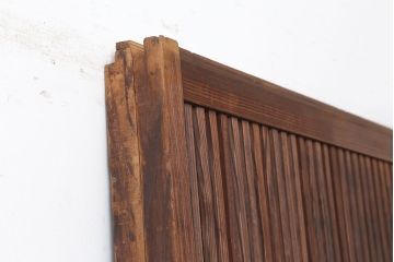 アンティーク建具　昭和初期　裏障子付き　縦桟が上品な雰囲気を醸し出す格子戸2枚セット(建具、引き戸)(R-037095)