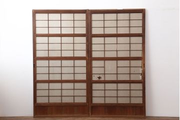 アンティーク建具　昭和初期　裏障子付き　縦桟が上品な雰囲気を醸し出す格子戸2枚セット(建具、引き戸)(R-037095)