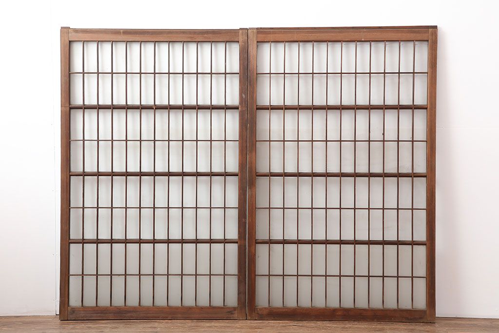 アンティーク建具　和製アンティーク　昭和初期　シンプルさが魅力の引き戸2枚セット　(R-037110)
