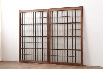 アンティーク建具　和製アンティーク　昭和初期　シンプルさが魅力の引き戸2枚セット(窓、建具)(R-037110)