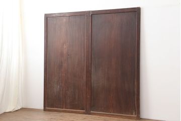 アンティーク建具　和製アンティーク　明治大正期　杉材一枚板のシンプルな板戸2枚セット(帯戸、建具、引き戸)(R-037112)