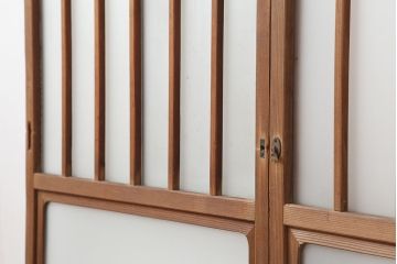 アンティーク建具　和製アンティーク　大正期　縦桟が入ったシンプルな木製フレームのガラス戸2枚セット(窓、引き戸)(R-037121)