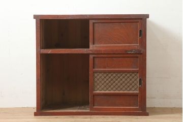アンティーク家具　昭和初期　組子入り　前面ヒノキ材・欅(ケヤキ)材　和レトロな雰囲気が魅力の戸棚(関東水屋箪笥、水屋箪笥、収納箪笥、収納棚)(R-037135)