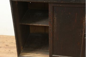 和製アンティーク　明治大正期　古作造り　長い年月を重ねた風合いが魅力の時代棚(戸棚、茶棚、収納棚)(R-037137)