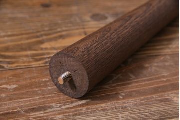 中古　ウォールナット天板　脚付きリメイク　シンプルで取り入れやすいセンターテーブル・小(ローテーブル)(R-037139)