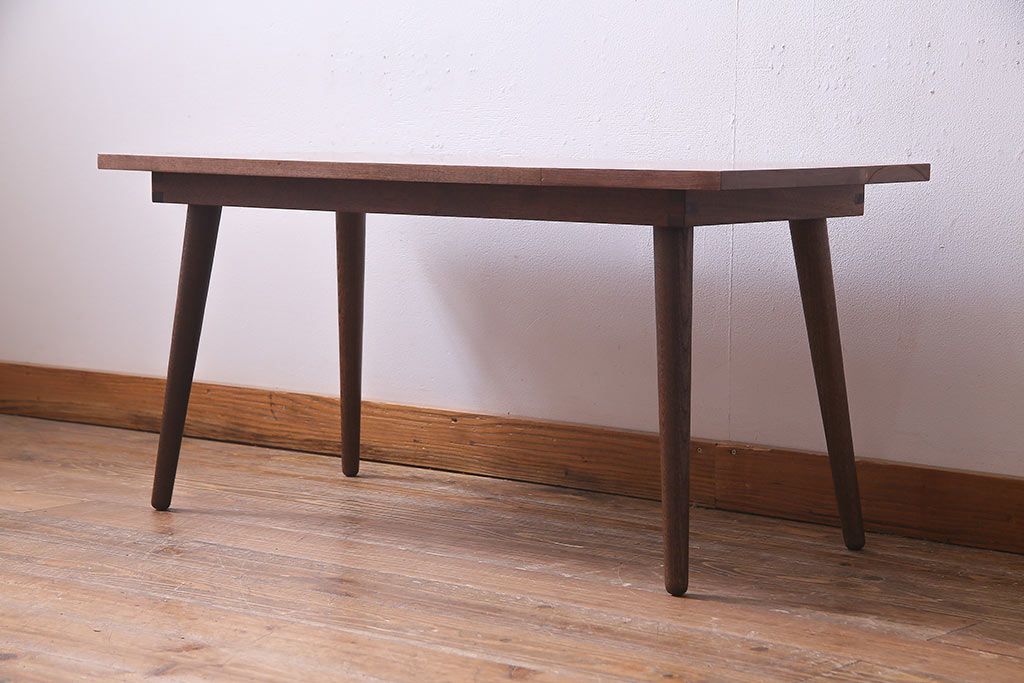 中古　ウォールナット天板　脚付きリメイク　シンプルで取り入れやすいセンターテーブル・大(ローテーブル)(R-037140)