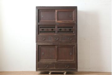 アンティーク家具　前面ケヤキ材・ヒノキ材　和の雰囲気盛り上げる重ね水屋箪笥(R-037146)
