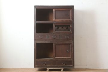 アンティーク家具　前面ケヤキ材・ヒノキ材　和の雰囲気盛り上げる重ね水屋箪笥(R-037146)