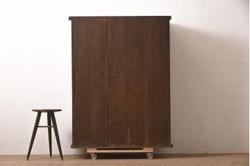 アンティーク家具　前面ケヤキ材　ダイナミックな杢目が魅力の収納箪笥(関東水屋箪笥、キャビネット、収納棚)(R-037151)