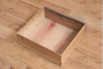 アンティーク家具　大正昭和初期　段差付きの棚がディスプレイに活躍するキャビネット(収納棚、飾り棚)(R-037154)