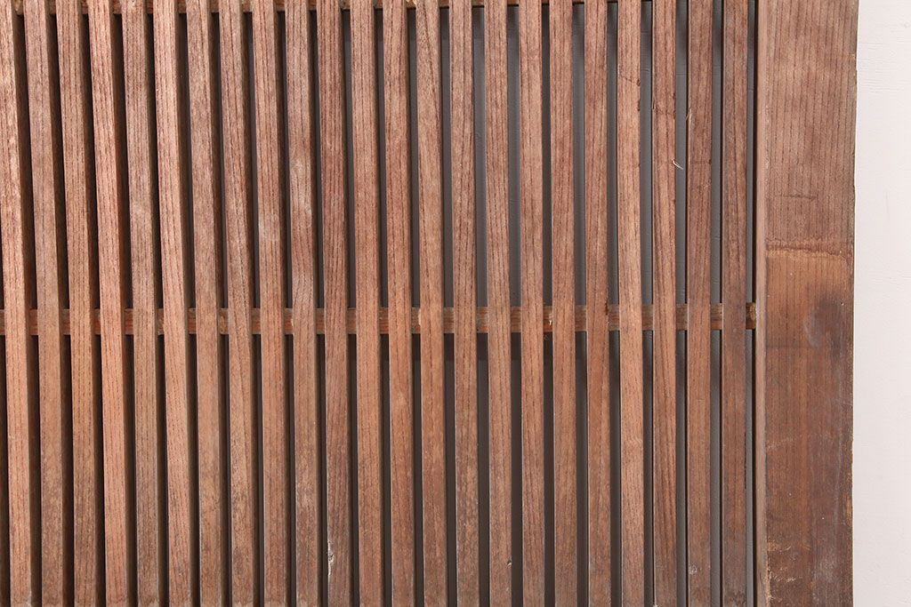 アンティーク建具　和製アンティーク　総ケヤキ材　風格漂う格子蔵戸(玄関戸、引き戸)(R-037160)