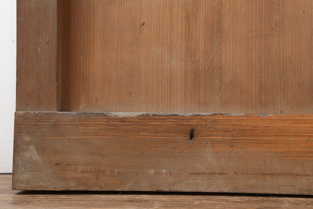 アンティーク建具　和製アンティーク　ヒノキ材　風格漂う格子蔵戸(玄関戸、引き戸)(R-037161)