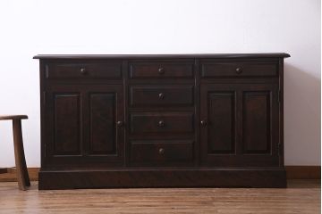 中古　北海道民芸家具　リメイク　天然御影石　淡いピンクのタイルトップがお洒落なサイドボード(カウンター、収納棚)(R-037172)