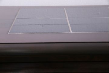 中古　北海道民芸家具　リメイク　天然御影石　ブラックのタイルトップがお洒落なサイドボード(カウンター、収納棚)(R-037174)