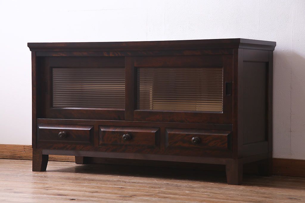 中古　リメイク　北海道民芸　モールガラスがアクセントになったローボード(テレビ台、収納棚、サイドボード)