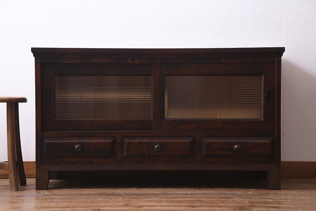 中古　リメイク　北海道民芸　モールガラスがアクセントになったローボード(テレビ台、収納棚、サイドボード)