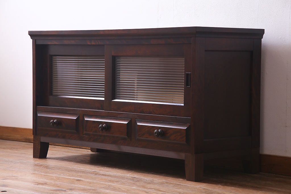 中古　リメイク　北海道民芸　モールガラスがアクセントになったローボード(テレビ台、収納棚、サイドボード)