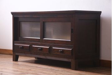 中古　リメイク　北海道民芸　モールガラスがアクセントになったローボード(テレビ台、収納棚、サイドボード)