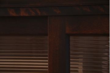 中古　リメイク　北海道民芸　モールガラスがアクセントになったローボード(テレビ台、収納棚、サイドボード)