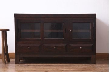 リメイク家具　松本民芸　シックな佇まいが魅力的な脚付きローボード(テレビ台、リビングボード)(R-037178)