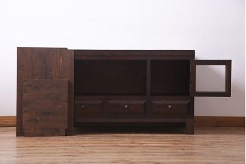 リメイク家具　松本民芸　シックな佇まいが魅力的な脚付きローボード(テレビ台、リビングボード)(R-037178)