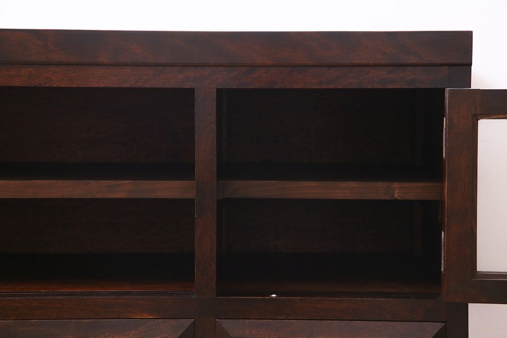 リメイク家具　松本民芸　シックな佇まいが魅力的な脚付きローボード(テレビ台、リビングボード)(R-037178)