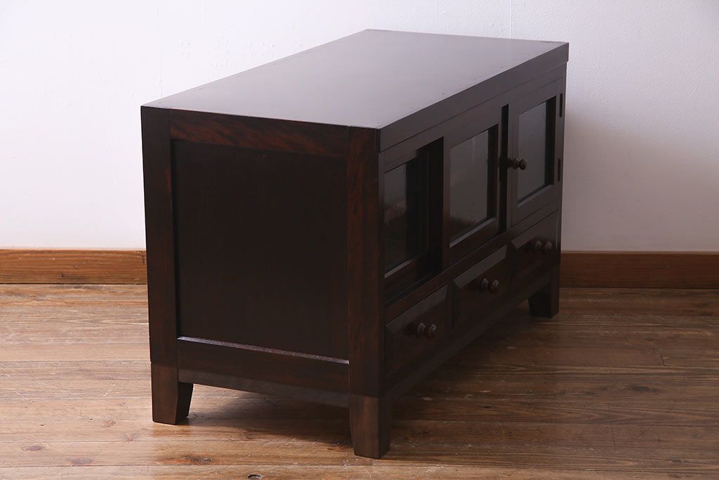 リメイク家具　松本民芸　シックな佇まいが魅力的な脚付きローボード(テレビ台、リビングボード)(R-037178)