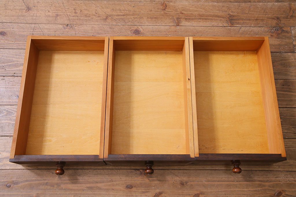 リメイク家具　松本民芸　シックな佇まいが魅力的な脚付きローボード(テレビ台、リビングボード)(R-037178)