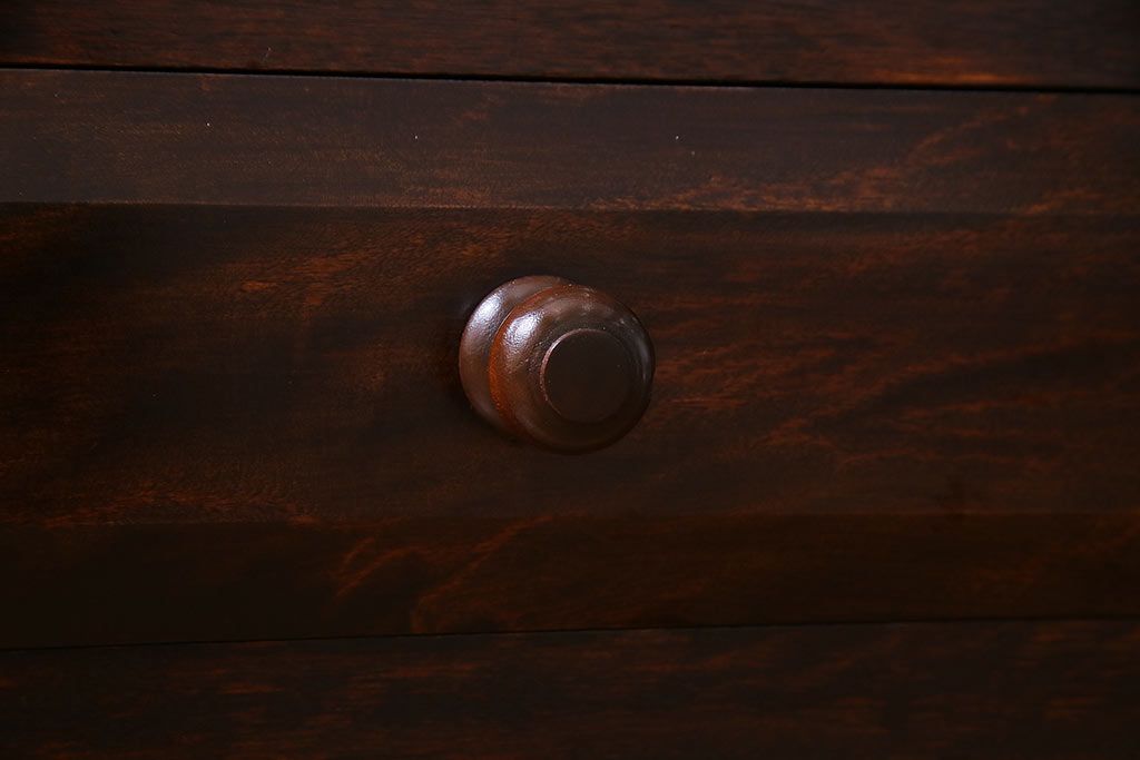 リメイク家具　松本民芸　シックな佇まいが魅力的な脚付きローボード(テレビ台、リビングボード)(R-037178)