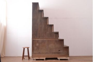 アンティーク家具　明治期　三方ケヤキ材　上手物　和の情緒あふれる階段箪笥(R-037181)