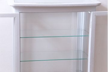 アンティーク家具　ペイント家具　フレンチグレーが可愛らしいガラスケース(ショーケース、陳列棚、飾り棚)