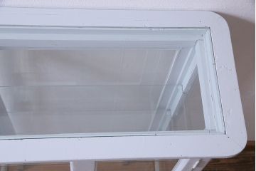 アンティーク家具　ペイント家具　フレンチグレーが可愛らしいガラスケース(ショーケース、陳列棚、飾り棚)