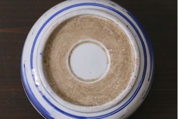 アンティーク雑貨　明治期　牡丹と山水図　ベロ藍　4.5寸鉢(皿、和食器)(R-037200)