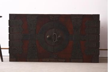 アンティーク家具　ヒノキ材　観音開き扉　趣たっぷりの衣装箪笥(ローボード、ローチェスト、引き出し)(R-037210)