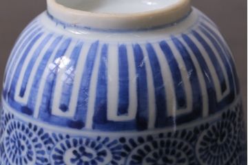 アンティーク雑貨　古民具・骨董　江戸後期　伊万里　蛸唐草　角福　蕎麦猪口3個セット(R-037224)